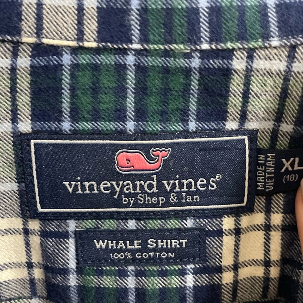 Vineyard Vines Navy and White cotton flannel Plaid Shirt